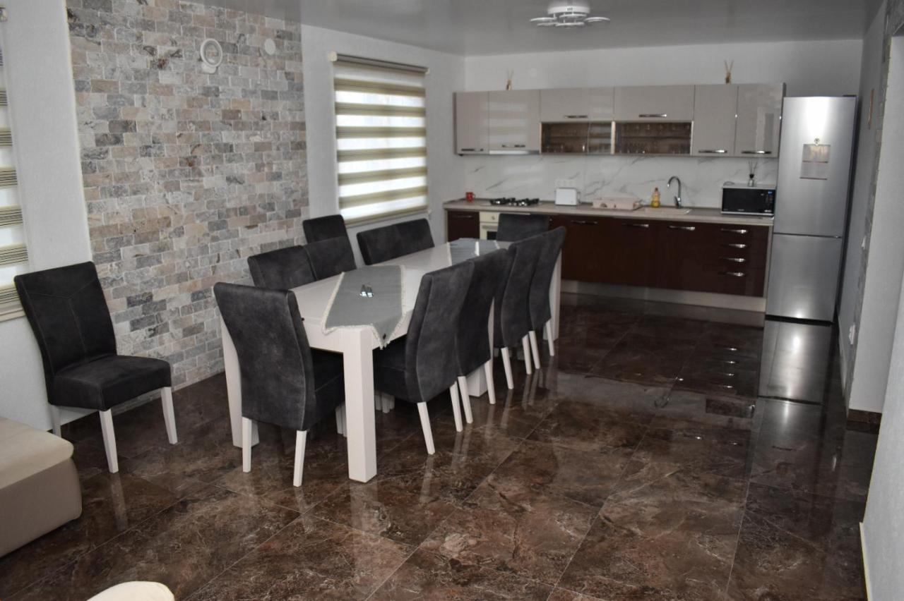 Отель Casa Dumitru 2 Valea Borului Экстерьер фото